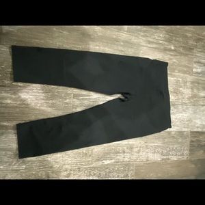 Fabletics capris
